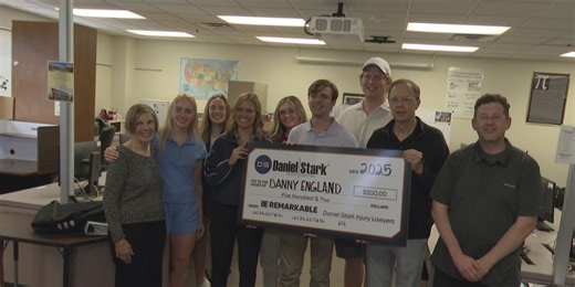 Blinn College math tutor honored with “Be Remarkable Award” for decades of dedication