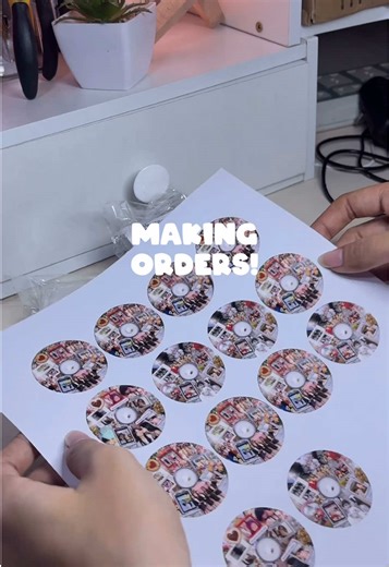 Custom CD Keychain Design