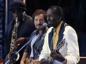 Bruce Springsteen & Chuck Berry - Johnny B. Goode - Live from Cleveland (09/02/1995)