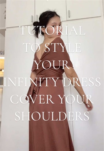Two ways to style an infinity dress to cover your shoulders. #dress #infinitydress #formaldress #bridesmaiddresses #infinitydresstutorial