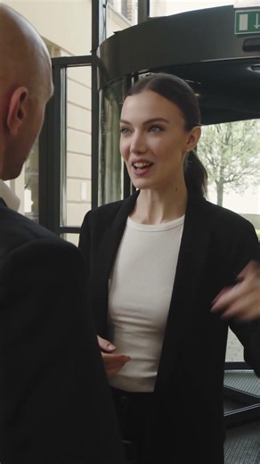 How did she get in? - Captured by the CEO #officedrama #shortdrama
