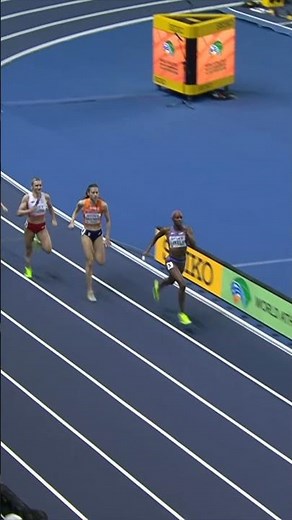 USA holds on to defend 4x400m relay gold at the #worldindoorchamps