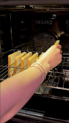 Kein Toaster? Kein Problem! Sarah zeigt den cleveren Toast-Hack 🔥🍞