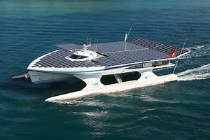 Qué fue de PlanetSolar, el barco solar más grande jamás construido que dio la vuelta al mundo hace más de una década
