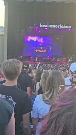 Wiz Khalifa - No Sleep - Live At The Lost Americana Tour - Mystic Lake Amphitheater #wizkhalifa #mgk