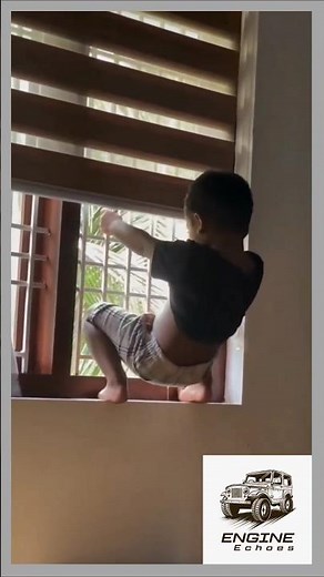 How this baby peeing #shorts