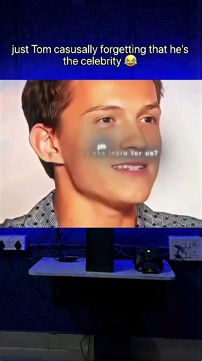 Tom Holland Fanboying Over WatchMojo Lady 😂