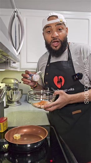 I hit up this spot and stumbled upon a dope recipe: SLT - Shrimp, Lettuce, and Tomato. Cook your shrimp-like usual, toast your bread, then layer on the tomato, lettuce, and whatever else you like. SLT #Shrimp lettuce tomato #sandwich for the win. #explorereels #viralreels #reels #bwoodcooks #shrimprecipes | Bryan Wood