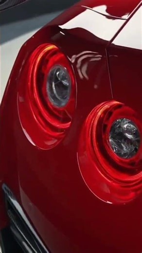 Red & Black Nissan GTR – The Beast of the Streets