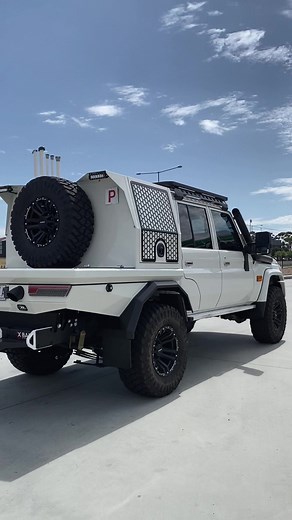 Customized 79 Series Land Cruiser Build Showcase
