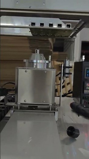 Automatic mini wave soldering machine with accurate flux spray