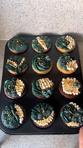 Cupcake decorating 😍😍😍 Full recipe below comment 👇👇 | Sweet Bakery