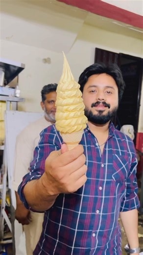 “Industrial Ice Cream Machine Test — So Satisfying! #icecream #viral #trending #shortvideo #shorts