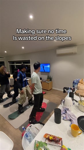 Mastering Snowboard Techniques for Smooth Slopes