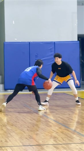 Agassi Ching on Instagram: "Solid runs 🏀 @unitedbythegame"