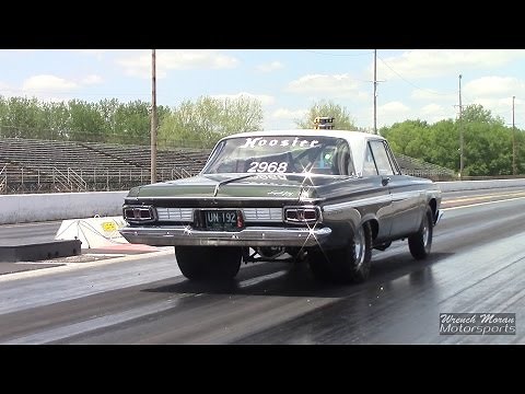 1964 Plymouth Sport Fury Drag Racing