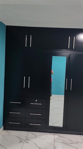 Ropero grande y moderno: ideas para tu closet