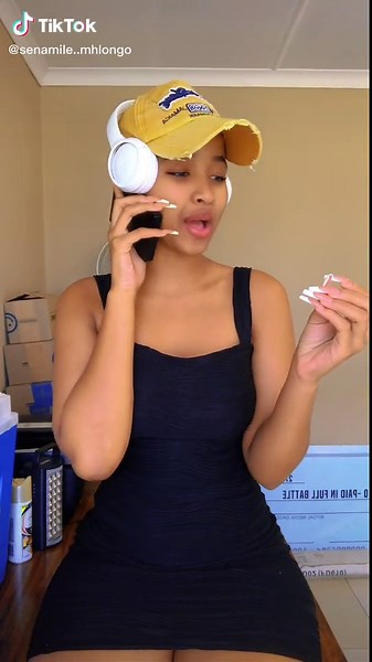 Nail Polish Application Tips in a Casual Setting