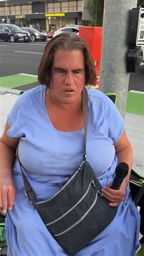 Blind woman with an amazing singing voice