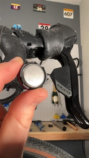 Keep the Shift Smooth: Don't overlook the unsung heroes of your SRAM shifting experience! Join us as we show some love to the batteries in SRAM shifters – a small detail that keeps your ride smooth and on point. ⚡️🚴‍♂️ #SRAMShifterMaintenance #SmoothShifts #RideCare #AttentionToDetail | Performance Bicycle