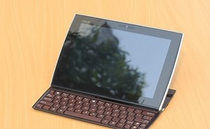 ASUS Eee Pad Slider SL101: tạo nên khác biệt