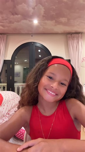 Ayla Palmer on Instagram: "Fall unboxing 🤎"