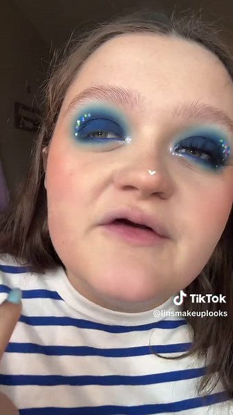 Eye-Catching Blue Makeup Tutorial with Nerds Rope Inspiration