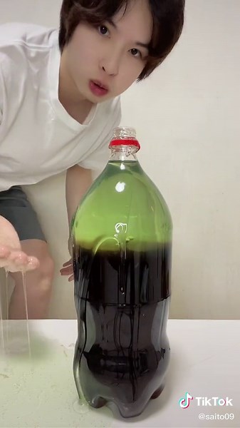 Coke & Mentos Slime Experiment: How to Make Slime with 2 Ingredients