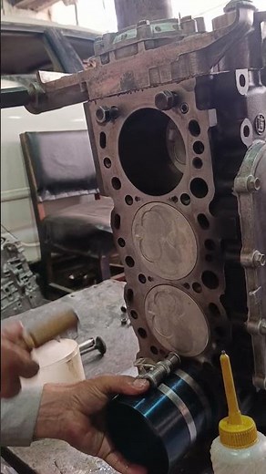 Precision piston ring install LC79 #mechanic #toyota #engine
