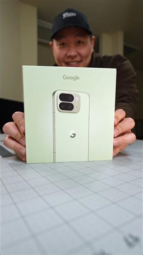 Google Pixel 10 Pro Fold Smartphone Unboxing