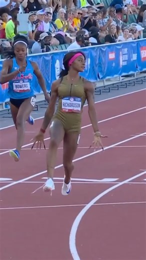 Sha’Carri Richardson stumbles at the start AND STILL RUNS 10.88! #TrackFieldTrials24 | NBC Sports