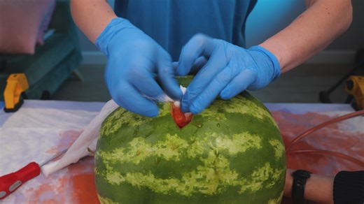 Visual demonstration of stopping internal bleeding | 5-Minute Crafts