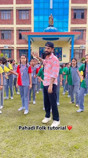 239K views · 360 reactions | Tutorial pahadi Dance number See more……………………… #rahulrackroazz #newreels #trendingreels #viral #pahadidance #himachalidance #bhangra | Rahul Rackroazz | Facebook
