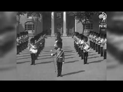 Wings - Quick March of the Corps of Royal Engineers (1936)