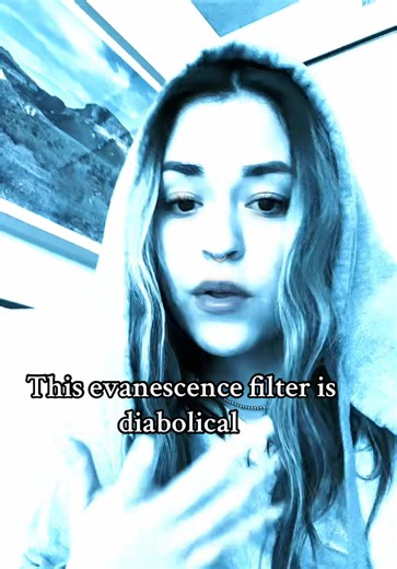 Hotels Robe Vibes: Embrace the Evanescence Filter