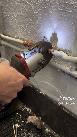 Easily Cut Copper Pipes with RIDGID C-Style Tubing Cutters