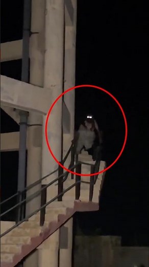 आदि रात में श्मशान घाट में बिना सिर वाला आदमी दिखाई दिया #shorts