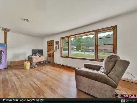 Berkshire Hathaway HomeServices Smith Mountain Lake Real Estate - 145 Cornell RD