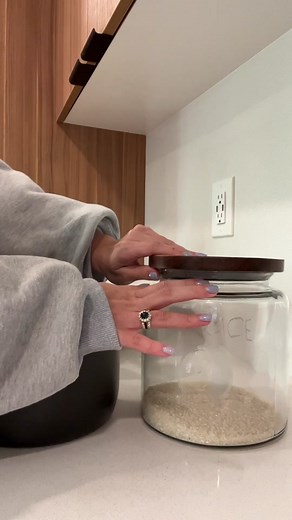 Emily Mariko (@emilymariko)’s videos with original sound - Emily Mariko