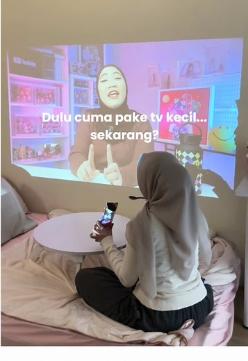 so happy! ketemu proyektor portable,definisi bisa nonton apapun dimanapun pake proyektor dari viewsonic ini🤩🤍 @ViewSonic Indonesia #ViewSonic #SeeTheDifference #viewsonicm1max