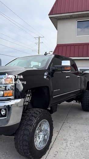 2019 Chevrolet Silverado 2500HD Duramax Lift Overview