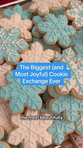 This is the biggest (and most joyful) cookie exchange… ever, hosted by @kelseyelizabethcakes 🍪 #kelseyelizabethcakes #cleveland #ohio #cookieexchange #cookieexchangeparty