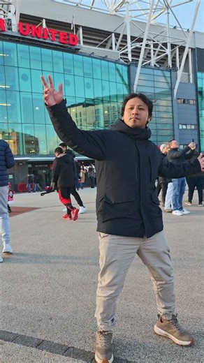 Sintiendo la energía del Fútbol en el Manchester ( England ) ⚽🏈🪈💫⛰️ #england #peru | Jean Atauje