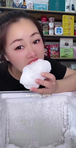 The satisfying crunch of an ice-cold popsicle satisfies my sweet tooth and makes me want more. #freezerfrosticeeating #mukbangasmr #freezerfrost #icelovers #freezerfrosteating #freezerfrostasmr #realsnoweating #powderycrunches #gelocongelatore #cruncheating #buzyemek #bigbites #dryiceeating #powderyice #buzyemevideoları #relaxingvideos #ngricaengrirjes #საყინულეყინვაგამძლე #shavediceeating #satisfyingvideos #冷凍霜 #softiceeating #squeakyice #powderysoftice #buzasmr #vriezerfrost #softice #iceeatas