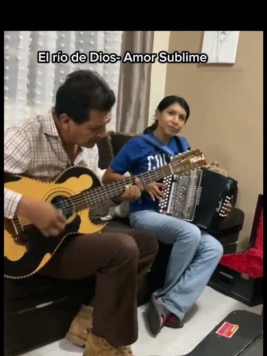 Yo quiero nadar en el rio de Dios 🎼🏞️#musicacristiana #alabanzas #alabanza #mujercristiana #jesus