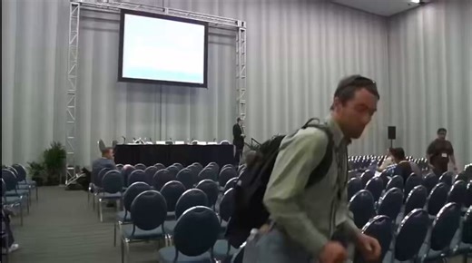 Andreas Antonopoulos explaining Bitcoin to an empty room back in 2013, when it was just $100. One of the greatest speeches in Bitcoin history.