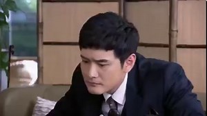 2.3K views · 24 reactions | The girl sprained her ankle while wearing high heels on her first date with the president, but what he did next made her heart flutter with joy.|Sunflower Love | 情满雪阳花 李Click to follow our Facebook "In Drama" https://www.facebook.com/inDramaTV | FreshDramapro | Facebook