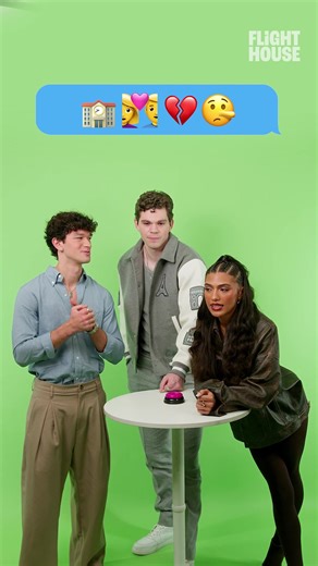 Patiently waiting for the next episode of #percyjackson 🍿 @charlie bushnell @Dior Goodjohn #danieldiemer #charliebushnell #diorgoodjohn #percyjacksonandtheolympians