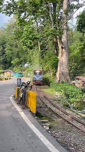 1.1K views · 2.4K reactions | Darjeeling’s Heritage Train  . . . . . . #dhr #toytrain #darjeeling #darjeelinghimalayanrailway #tour #travel #darjeelingtourism #siloguri #westbengaltourism #nfrailway #indianrailway #cycling #mountains #dailycycling #stayfit #fitness | DrBikeaholic | Facebook