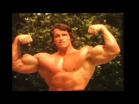 Arnold with Franco perfoming a great posing routine